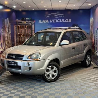 HYUNDAI TUCSON 2.0 MPFI GL 16V 142CV 2WD GASOLINA 4P MANUAL HYUNDAI TUCSON 2.0 MPFI GL 16V 142CV 2WD GASOLINA 4P MANUAL